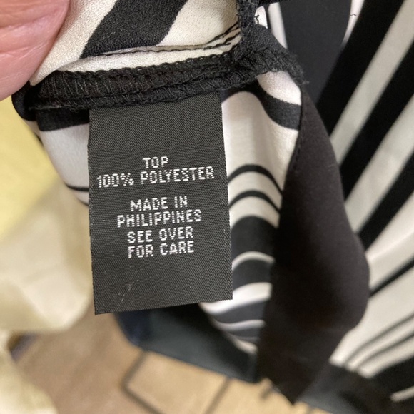 BCX Black & White Stripe Chiffon Cold Shoulder Poncho Top - Picture 12 of 14